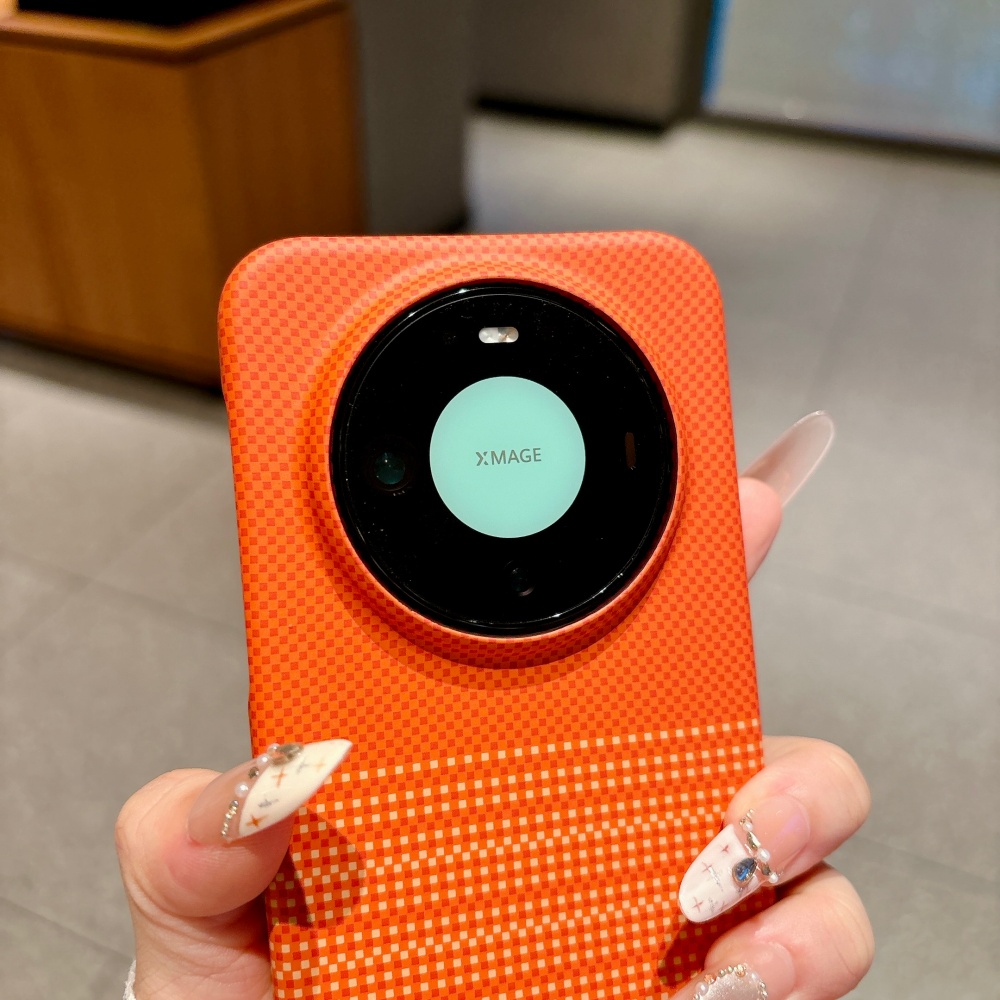 Luxury Frosted Half Frame Carb - Huawei Pura 70 recension och pris